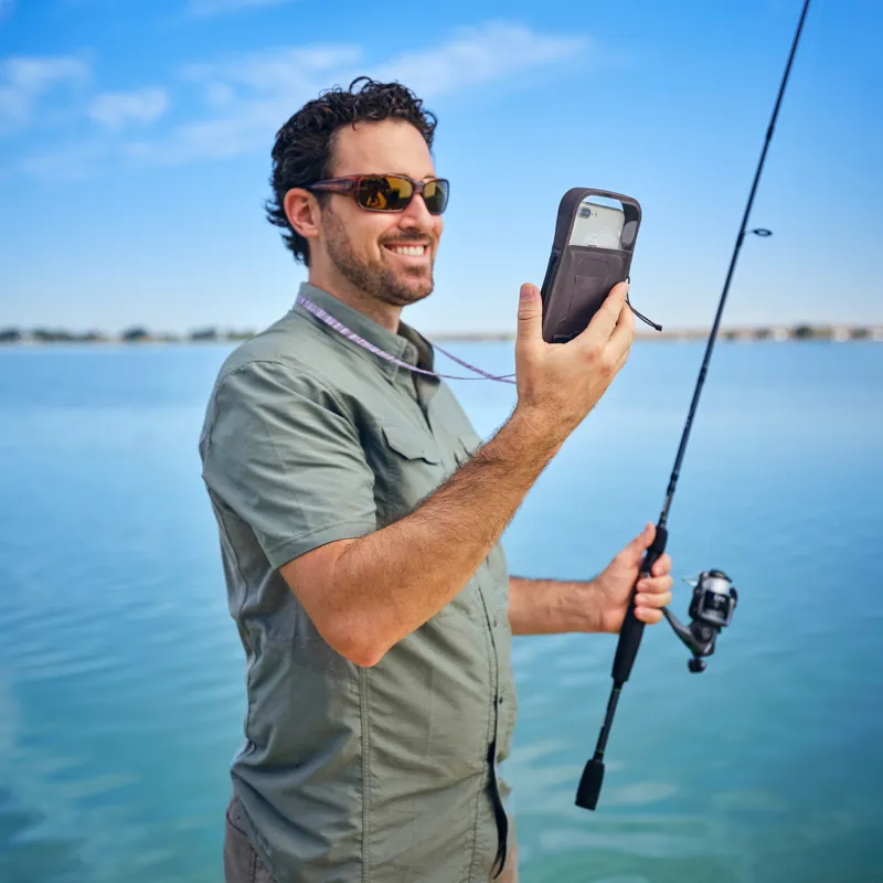 Niteize RunOff Waterproof Phone Case-4